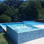 Casa Com Piscina Privada E Jacuzzi No Geres Pandoses