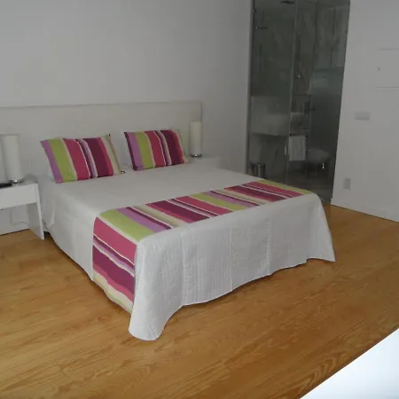 Casa de Férias Casa Com Piscina Privada E Jacuzzi No Geres