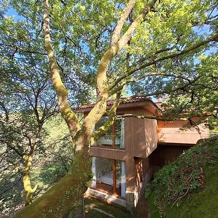 Casa de Férias Casa Com Piscina Privada E Jacuzzi No Geres