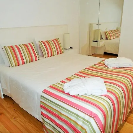 Casa Com Piscina Privada E Jacuzzi No Geres Nyaraló Pandoses