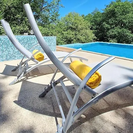 Casa Com Piscina Privada E Jacuzzi No Geres