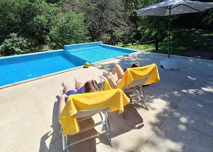 Nyaraló Casa Com Piscina Privada E Jacuzzi No Geres